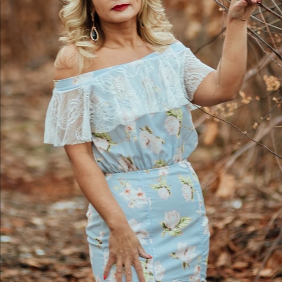 Dress - Picture 4 of 6